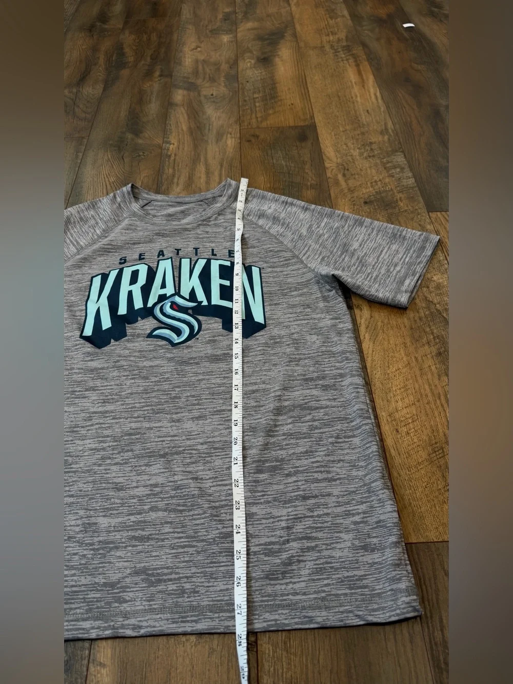 Seattle Kraken NHL Short Sleeve Top Shirt Adult Size Medium, Gray, Crew Neck